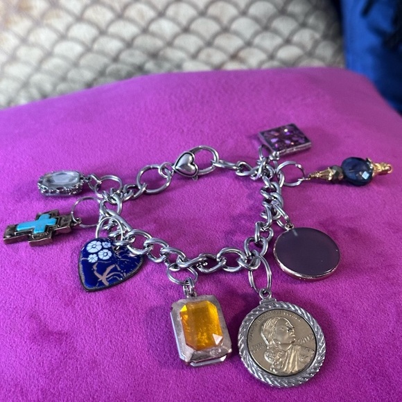 2012 AMERICAN INDIAN RELIEF COUNCIL MEDAL CHARM BRACELET REPURPOSED OOAK 7-8 - Picture 8 of 12